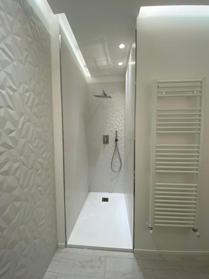 Casa Dante: Oneglia Centro-Marina-Spiagge Apartment Imperia Ngoại thất bức ảnh