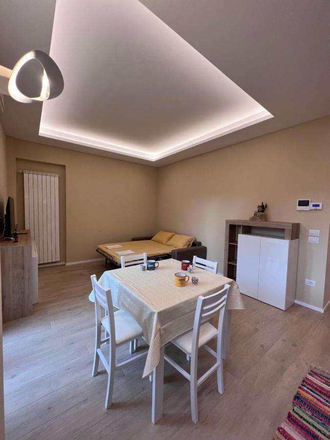 Casa Dante: Oneglia Centro-Marina-Spiagge Apartment Imperia Ngoại thất bức ảnh