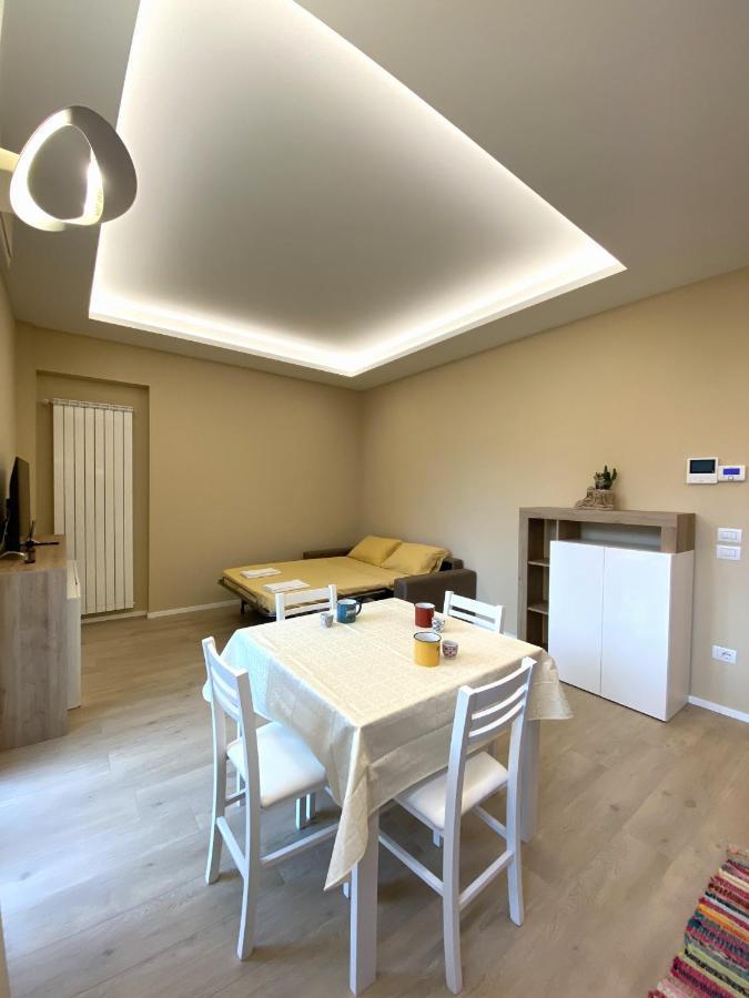 Casa Dante: Oneglia Centro-Marina-Spiagge Apartment Imperia Ngoại thất bức ảnh